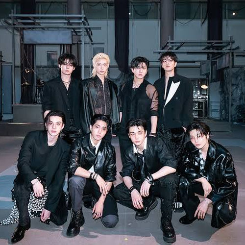دانلود آهنگ FARMING از Stray Kids