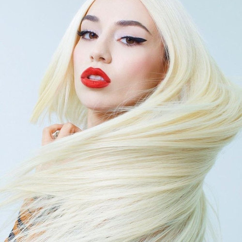 دانلود آهنگ Last Night On Earth از Ava Max