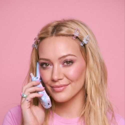 دانلود آهنگ Confetti از Hilary Duff