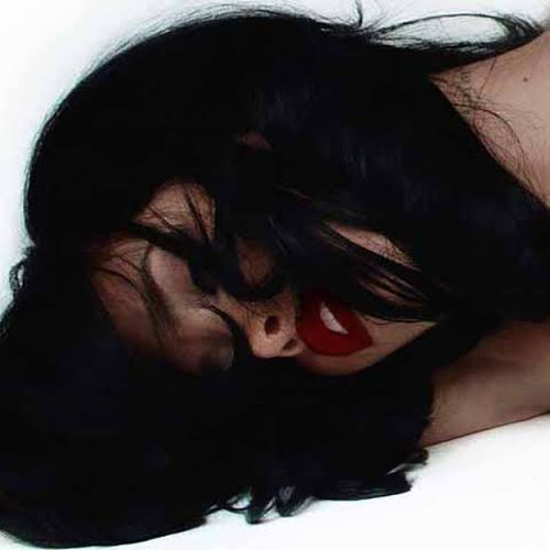 دانلود آهنگ Bad Girls Never Die از Nessa Barrett