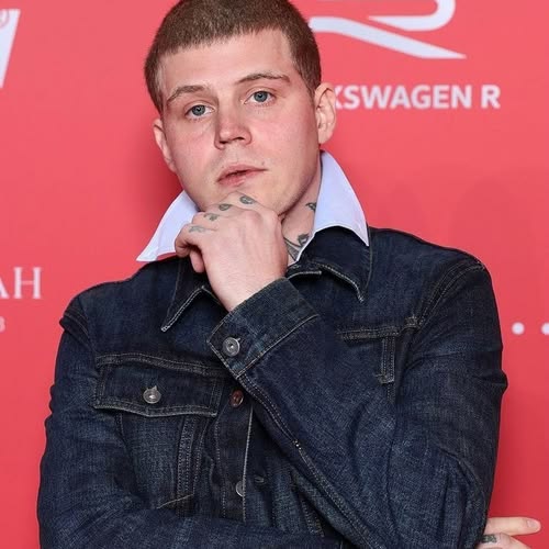 دانلود آهنگ Hennessy & Sailor Moon از Yung Lean